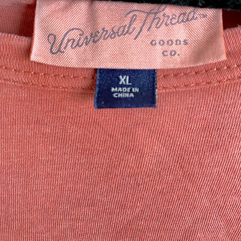 Universal Threads Target Deep Coral Bubble Sleeve… - image 2